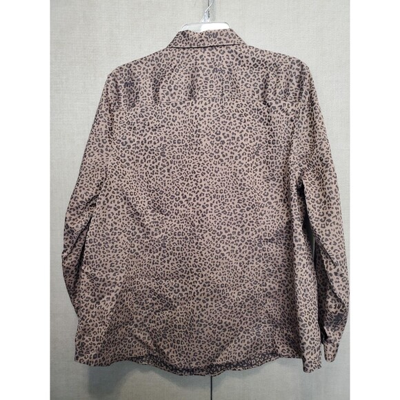 Chico's No-Iron Coolmax All Seasons Cheetah-Print Classic Button-Up Shirt 3 (XL) - Picture 4 of 6